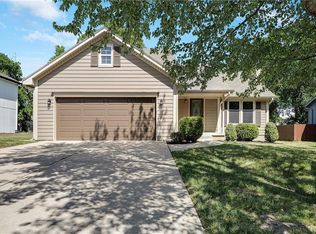 1541 NE Tawny Dr, Lees Summit, MO 64086