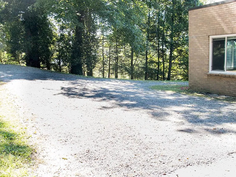 1223 Greenbrier Rd #1 — Photo 24