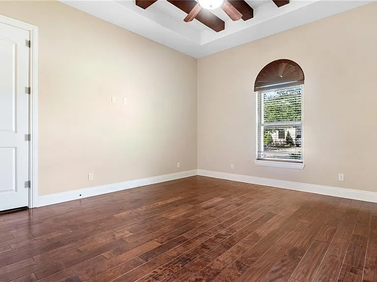 3002 Santa Monica St — Photo 14