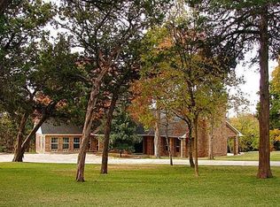 5910 Ranchero Ln, Dallas, TX 75236