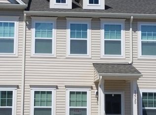 12720 Persimmon Tree Dr, Charlotte, NC