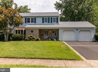 1413 Miranda Ln, Warminster, PA 18974