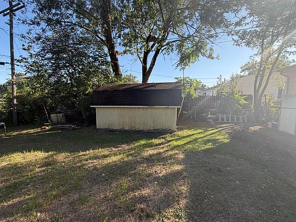 4th image of 3710 Beechton Rd
