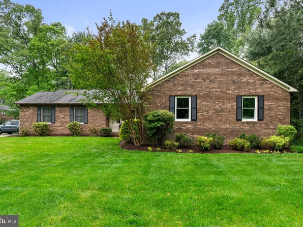 394 Hartman Dr, Severna Park, MD 21146