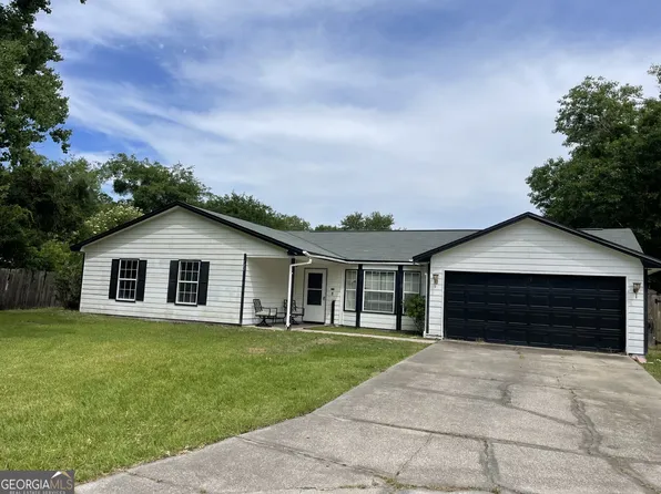 102 Driftwood Ct, Kingsland, GA 31548