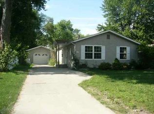 1743 Kilbourn St, Elkhart, IN 46514