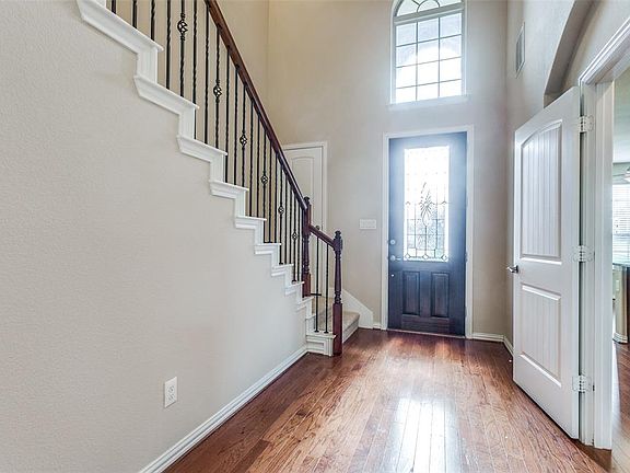 4th image of 5112 Eureka Ln