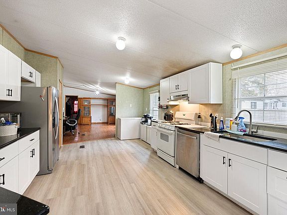 2nd image of 1650 Cypress Branch Rd