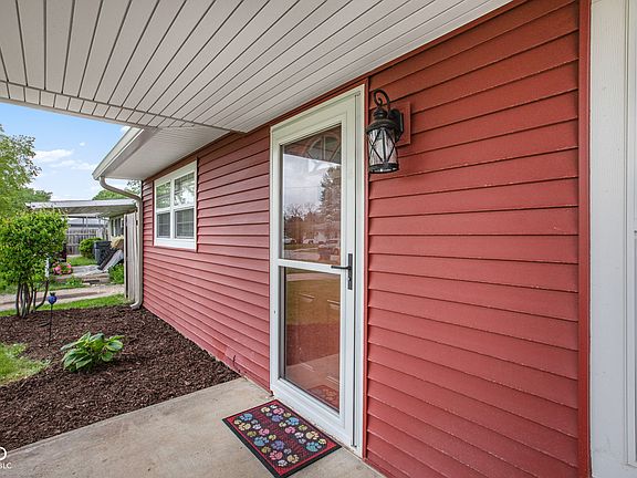 4th image of 2722 Dakota Dr