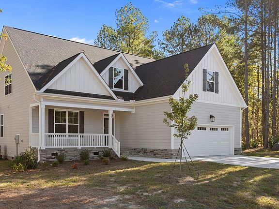 2nd image of 75 Arbor Dr
