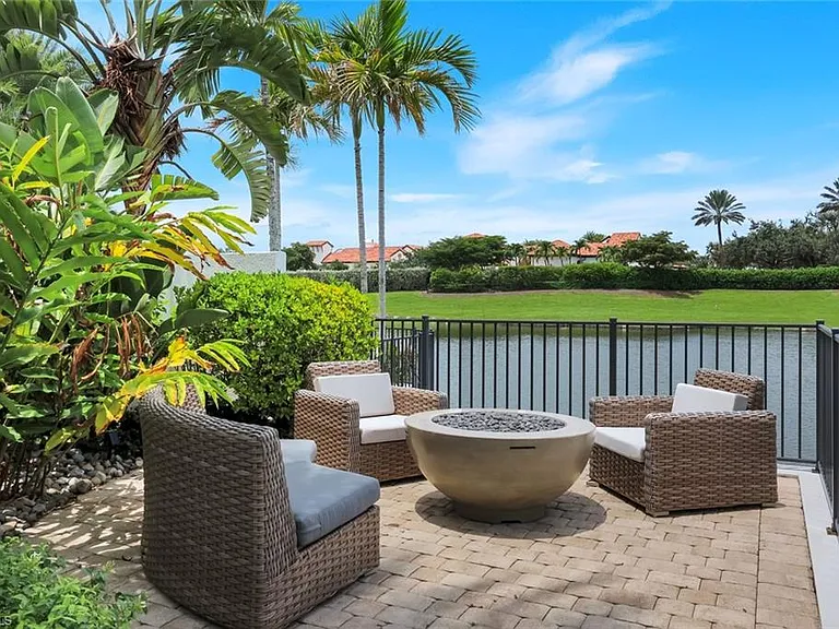16448 Talis Park Dr — Photo 32