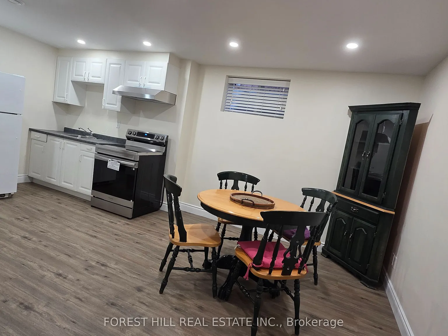 2 bed, $1,800 — Photo 4