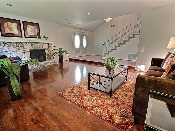 2nd image of 2314 Donosa Dr