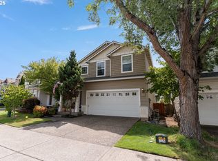 5037 NE Schoeler Cir, Hillsboro, OR 97124