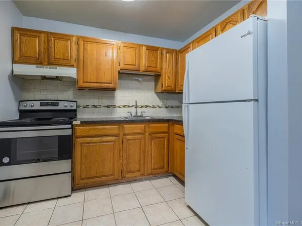 56 Park Ave #302, Bridgeport, CT 06604