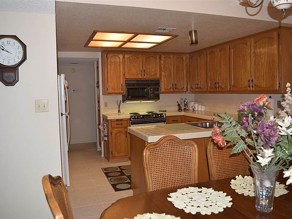 5th image of 10408 S Del Montes