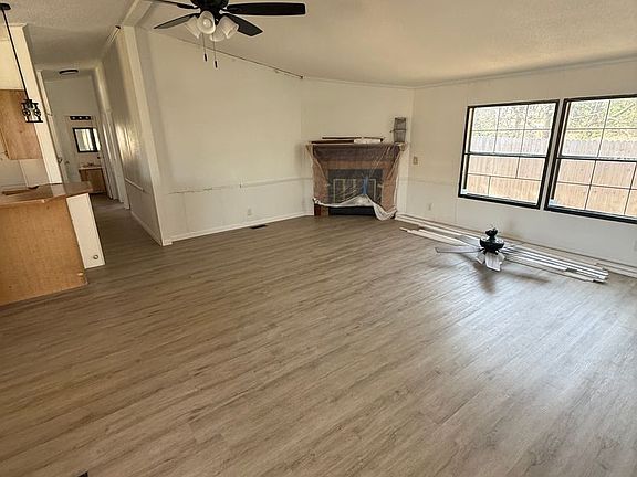 3rd image of 4710 Llano St