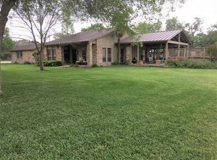 1839 County Road 100, Burnet, TX 78611