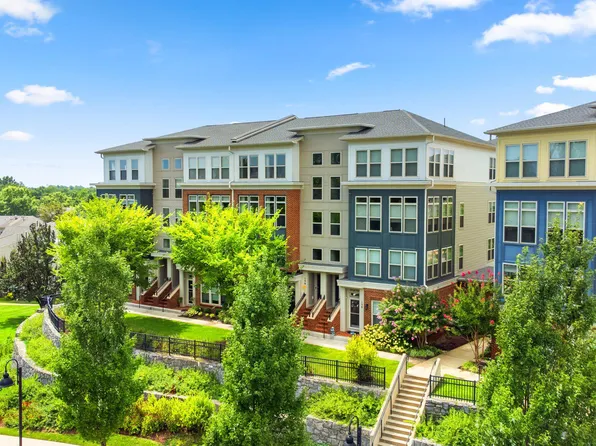 156 Copley Cir, Gaithersburg, MD 20878