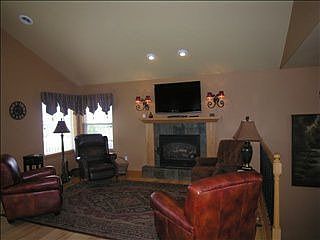 2nd image of 4666 Scott Allen Dr