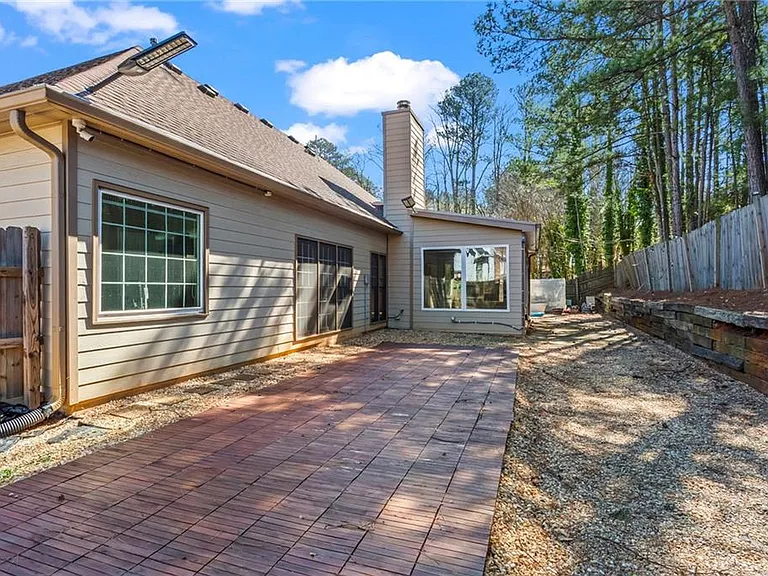 3030 Northcliff Dr — Photo 21