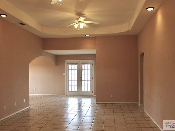 3rd image of 3104 Aberdeen Dr