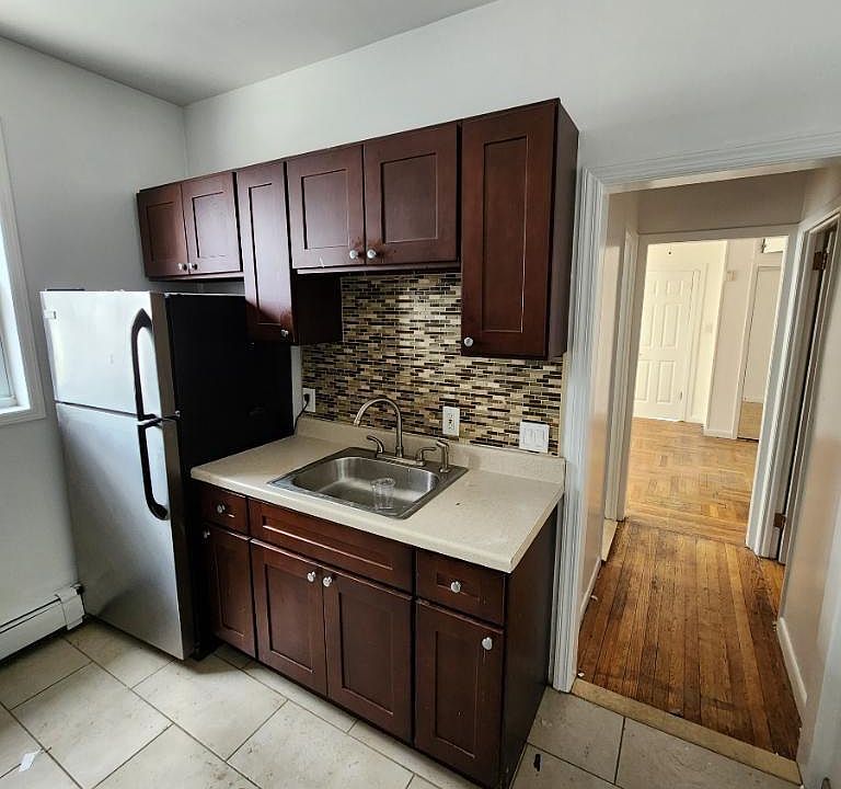 1st image of 282 Logan Ave #1A