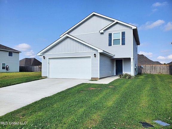 2nd image of 2320 Gladiolus St