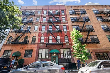 Rented by Cooper & Cooper Real Estate