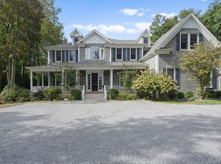 280 Southdown Rd, Lloyd Harbor, NY 11743