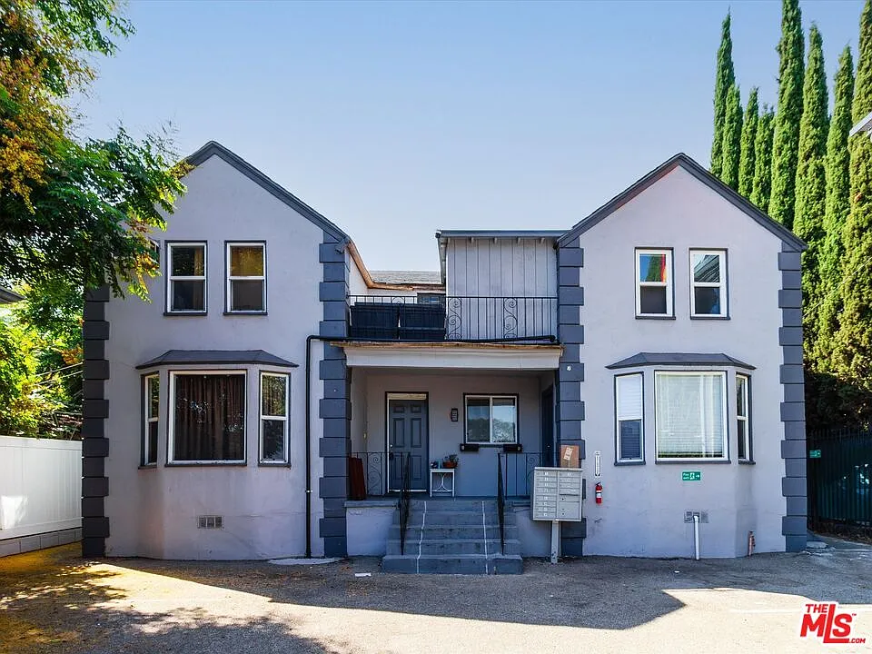 11472 Ventura Blvd #B