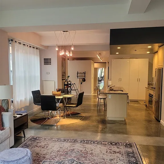 1166 Washington St #303 — Photo 4