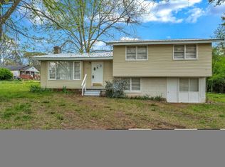 333 Cooperfield Cir, Sylacauga, AL 35150