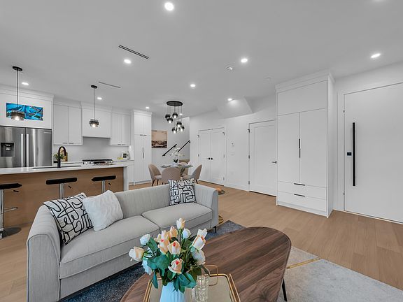 2nd image of 2713 Cheyenne Ave