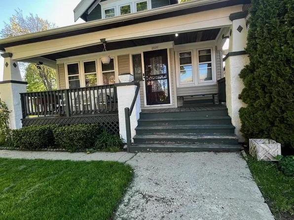 2925 N 25th St, Milwaukee, WI 53206