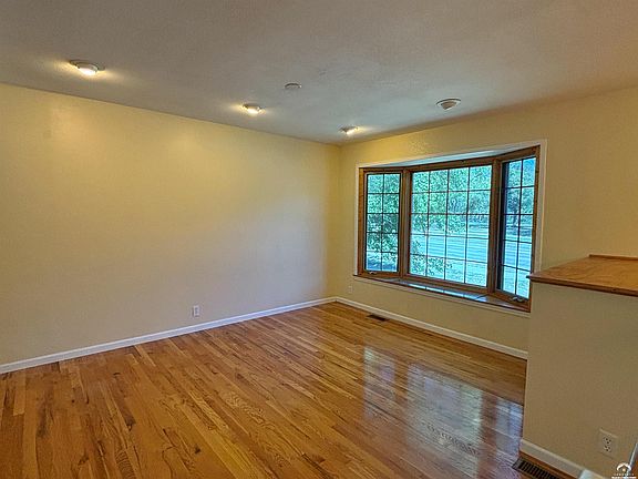 5th image of 1125 Kasold Dr