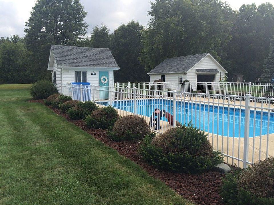 2nd image of 4155 Piehl Rd