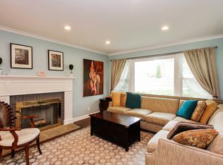 185 Park Dr, Eastchester, NY 10709