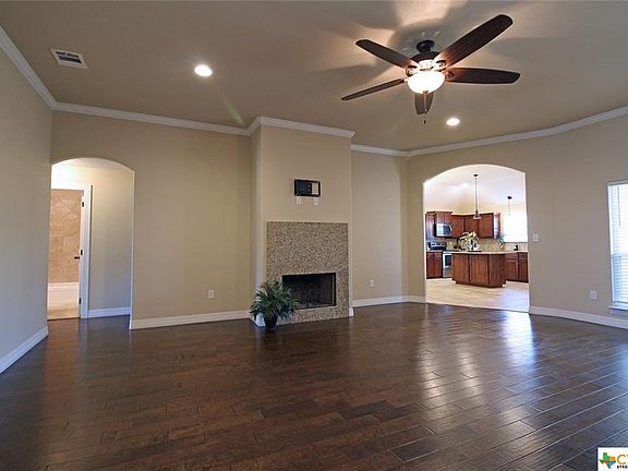 4th image of 3115 Crystal Ann Dr