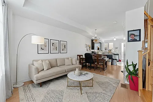 399 The Westway Photo 1