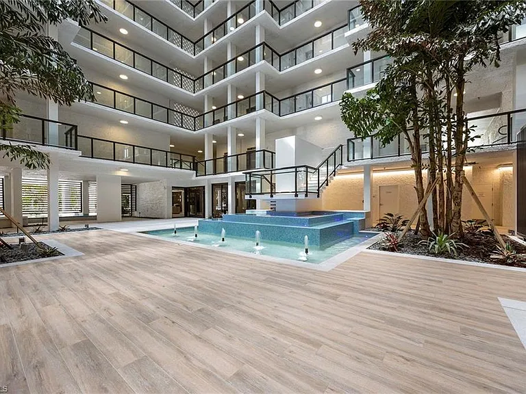 4031 Gulf Shore Blvd N #10C — Photo 7