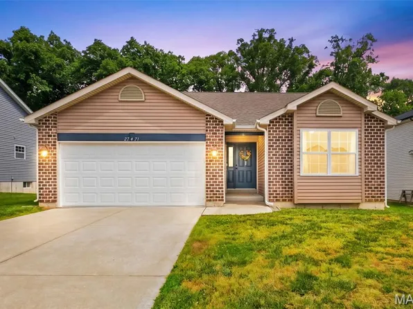 27471 Forest Ridge Ct, Warrenton, MO 63383