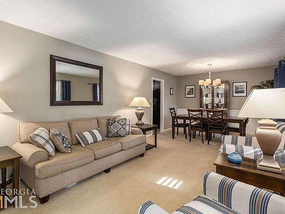 5th image of 1293 La Mesa Dr
