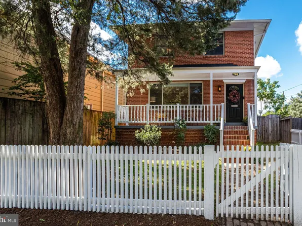 718 N Patrick St, Alexandria, VA 22314