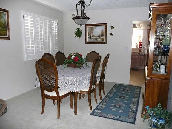 4th image of 909 E Leisure World --