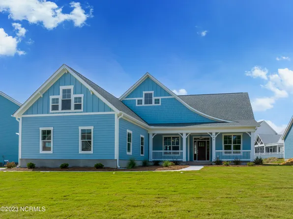 598 Moss Lake Lane, Holly Ridge, NC 28445