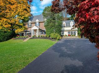 51 Golf View Rd, Doylestown, PA 18901