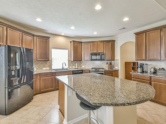 5th image of 8403 Doral Chase Ln