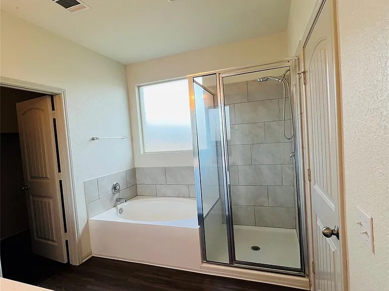 16901 Aventura Ave — Photo 11