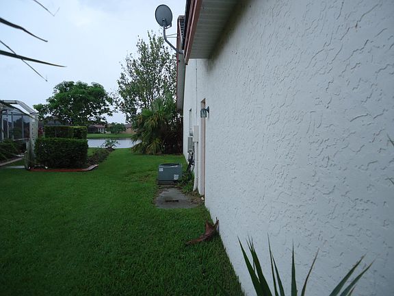 2nd image of 1306 SW Briarwood Drive